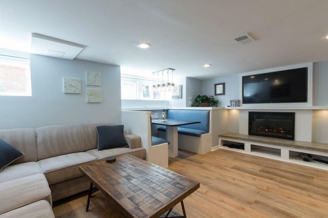 Luxury 2 Bedroom Apartment W/ Free Parking 워싱턴 외부 사진